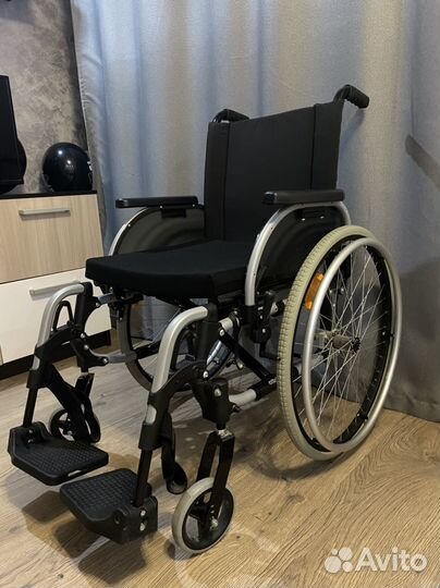Инвалидная коляска