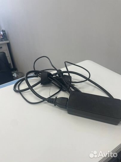 Блок питания, зарядное устройство Lenovo