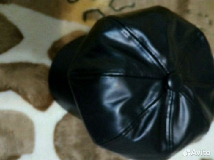 Женские кепи