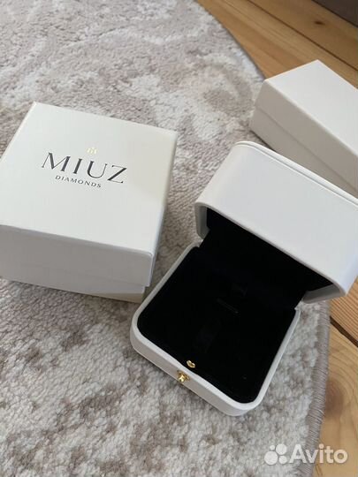 Подарочные коробки