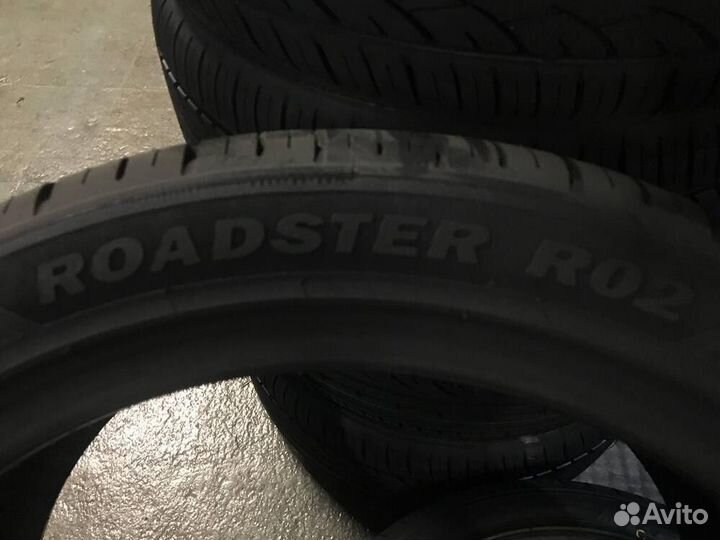 Rydanz Roadster R02 225/45 R18 95W