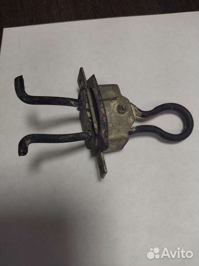 Ограничитель двери ваз 2106