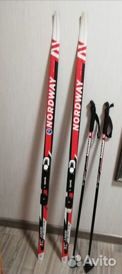 Лыжи беговые и ботинки детские