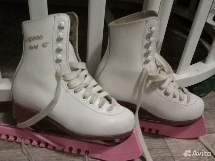 Коньки фигурные