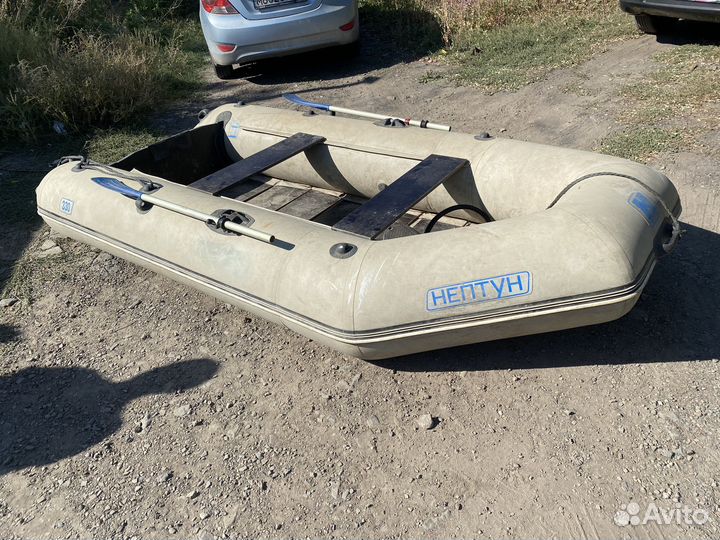 Лодка Нептун км- 330