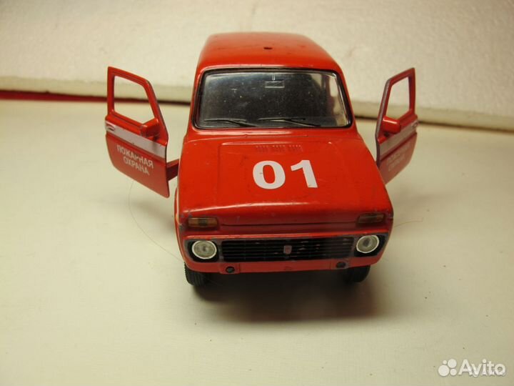Модель автомобиля Нива пожарная охрана 01