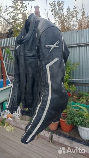 Мотокуртка