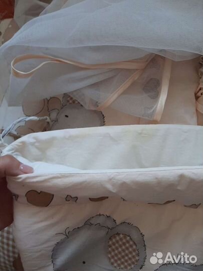 Бортики и балдахин в кроватку и постельное бельё