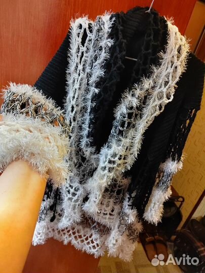 Вязаное пончо, нежное, красивое. Oversize