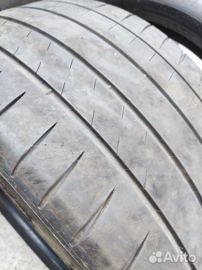 Michelin Pilot Sport 4 S 225/40 R19 и 255/35 R19 95Y