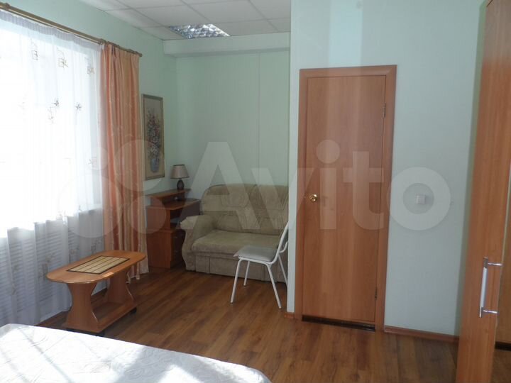 4-к. квартира, 128 м², 2/3 эт.