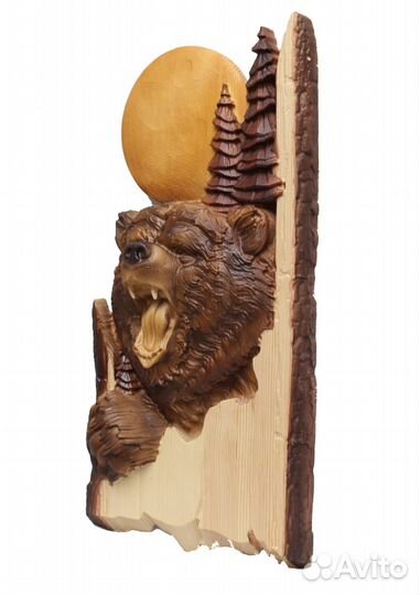 Резное панно из дерева 