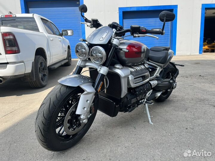 Новый triumph rocket 3