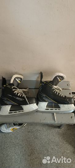 Коньки хоккейные