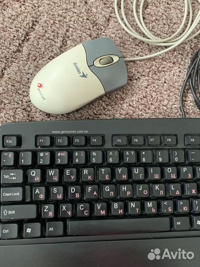 Клавиатура и компьютерная мышь Genius