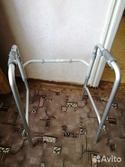 Ходунки для взрослых шагающие новые