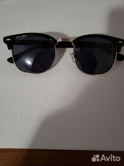Солнцезащитные очки prada