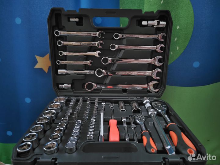 Набор инструментов 82