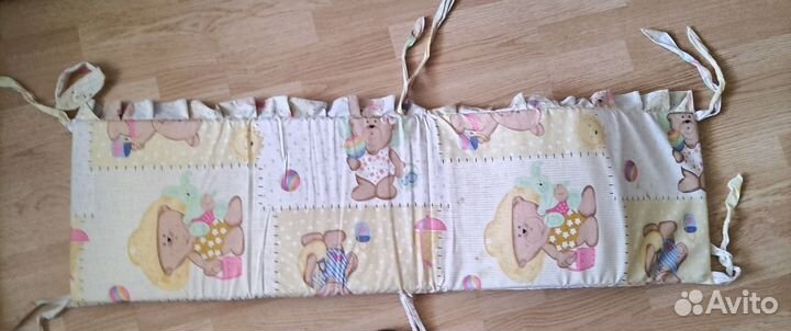 Мягкие бортики для детской кроватки