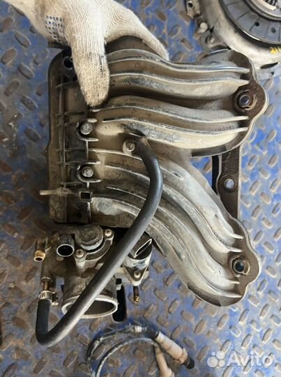 Впускной коллектор ресивер Ваз 2110 12 1.6