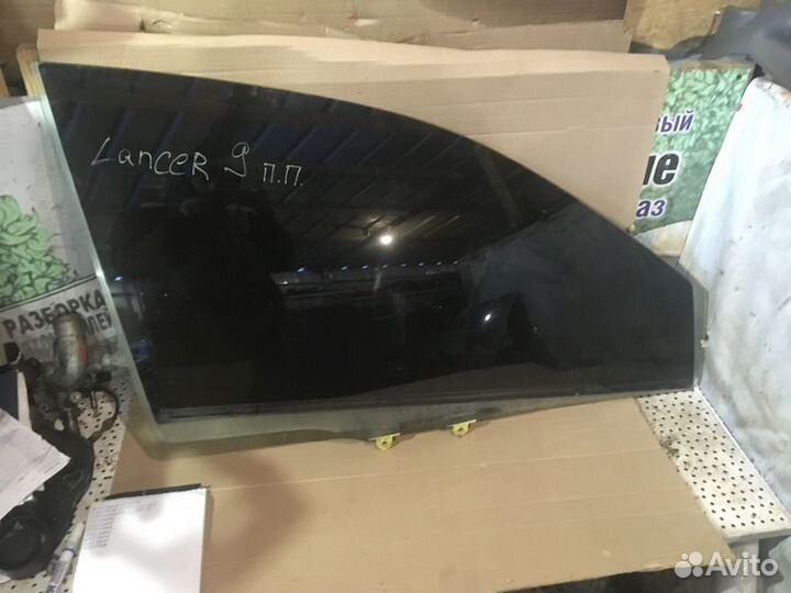 Стекло двери переднее правое Mitsubishi Lancer 9 1