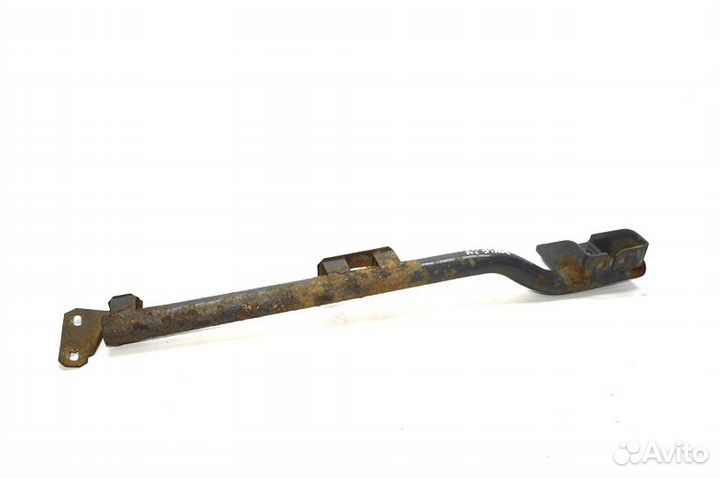 Кронштейн крыла, передний мост задний правый merce