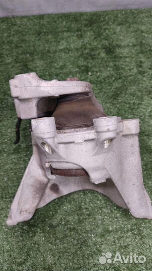 Опора (подушка) двигателя правая Honda CR-V 3 (RE