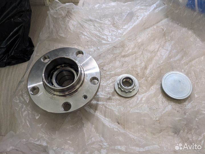 Подшипник ступичный задний VW Polo