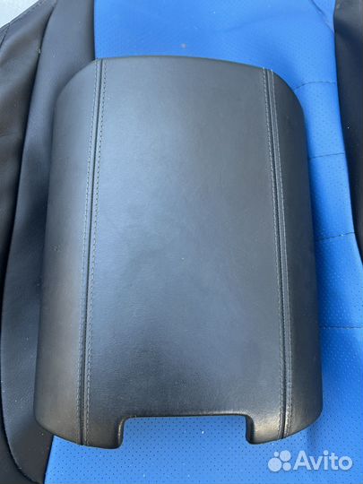 Крышка подлокотника Porsche Cayenne 958