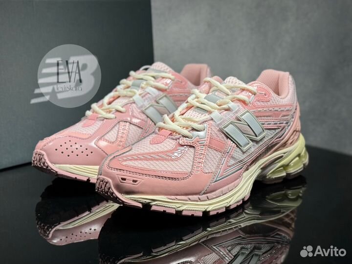 Кроссовки New Balance 1906U Lunar - Shell Pink