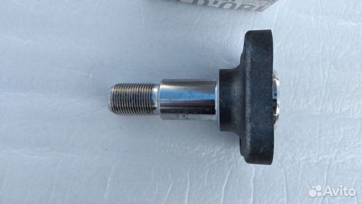 Ось ступицы колеса задней Renault Logan/Sandero 04