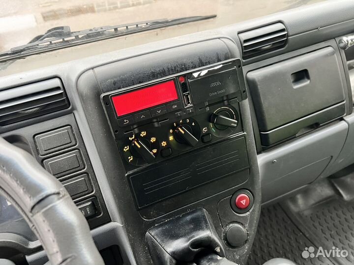 Mitsubishi Fuso Canter, 2013