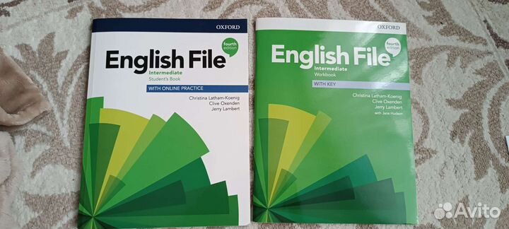 Продам учебник и тетрадь English File Intermediate