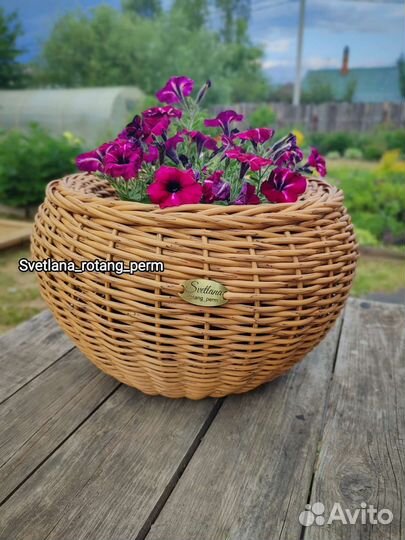 Кашпо горшок для цветов