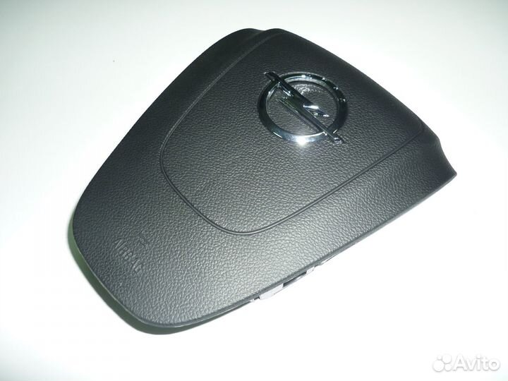 Крышка подушки безопасности руля Opel Astra J