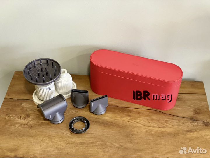 Фен Dyson Supersonic HD08 RED