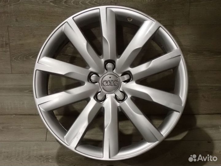 Комплект оригинальных дисков R19 Audi Q5