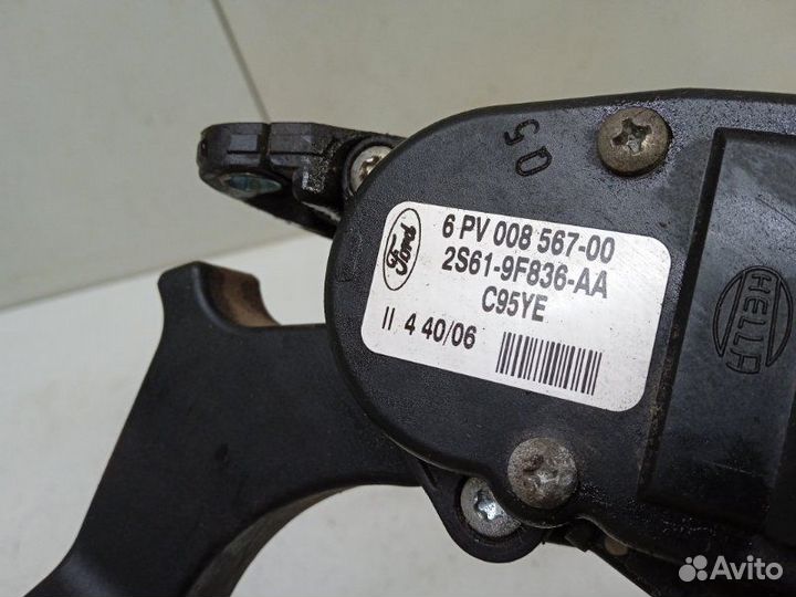 Педаль газа Ford Fusion 1.4 2006