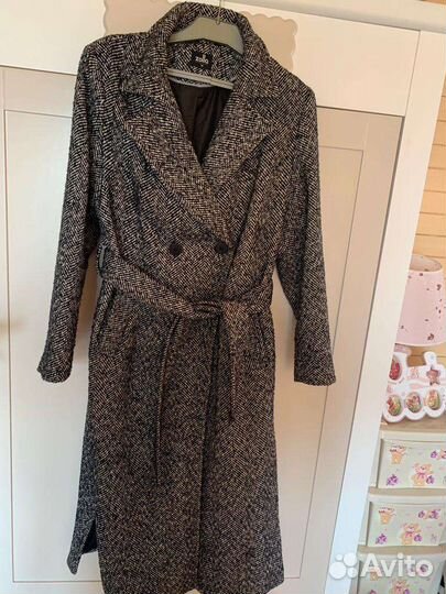 Куртка зелёная демисезон 44-46/пальто