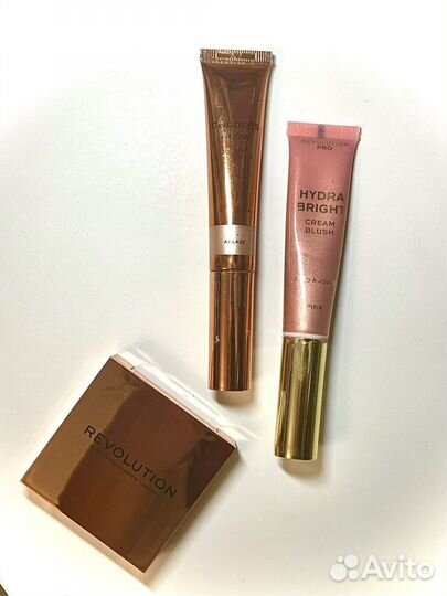 Жидкие румяна и хайлайлер Revolution pro