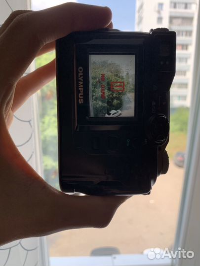 Olympus C2040 цифровик 1998 года