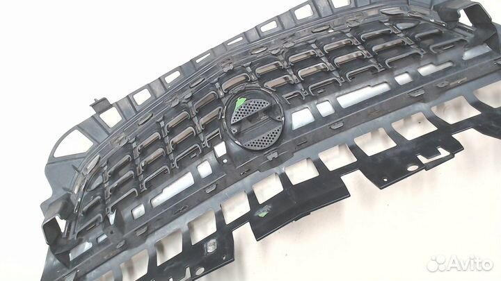 Решетка радиатора Opel Astra J, 2011