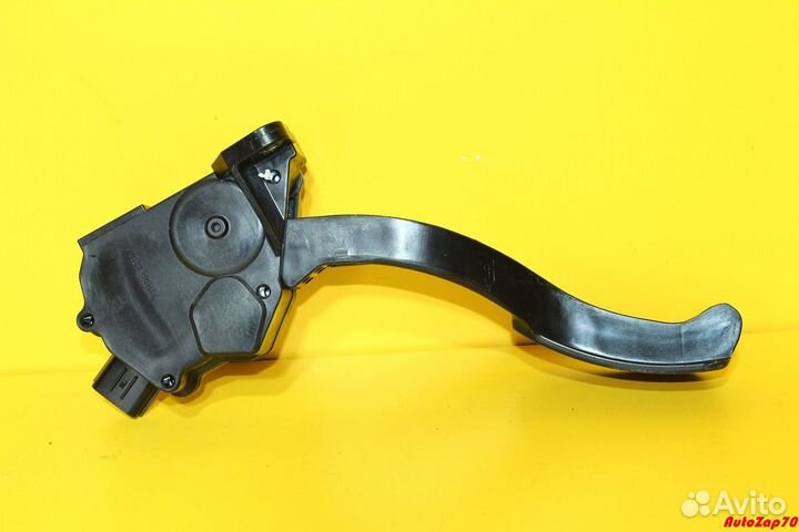 Lexus RX450h Педаль акселератора