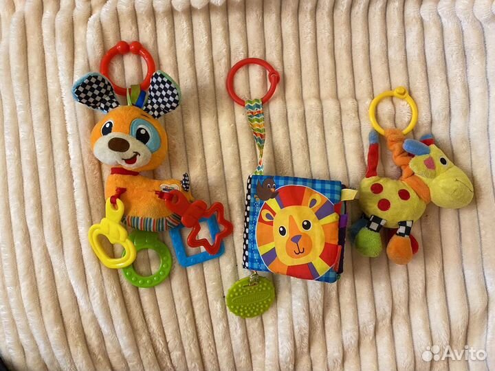 Развивающие игрушки, погремушки, грызунки, сортеры