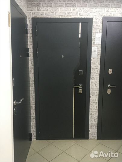 Дверь входная металлическая 