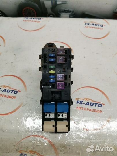 Блок предохранителей Suzuki Liana хэтчбэк 1.6 M16A