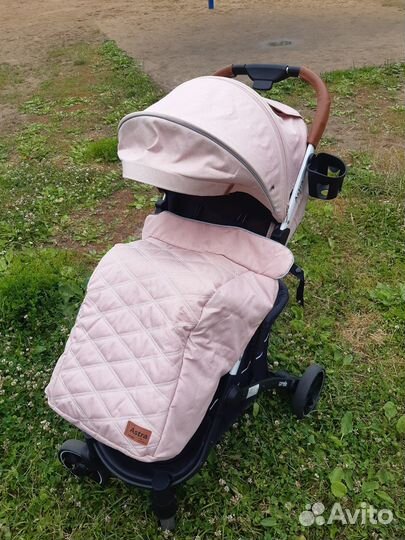 Прогулочная коляска carrello Astra