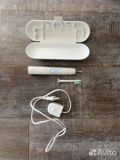 Электрическая зубная щетка philips sonicare