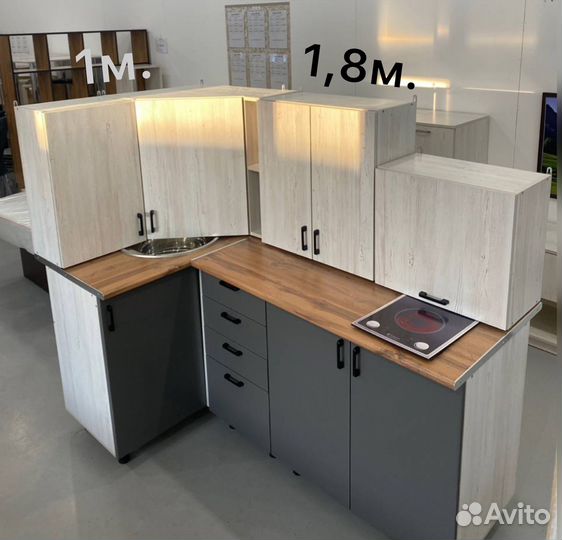 Кухонный гарнитур угловой