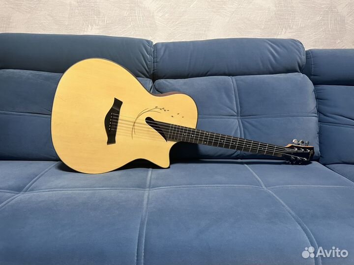 Гитара акустическая
